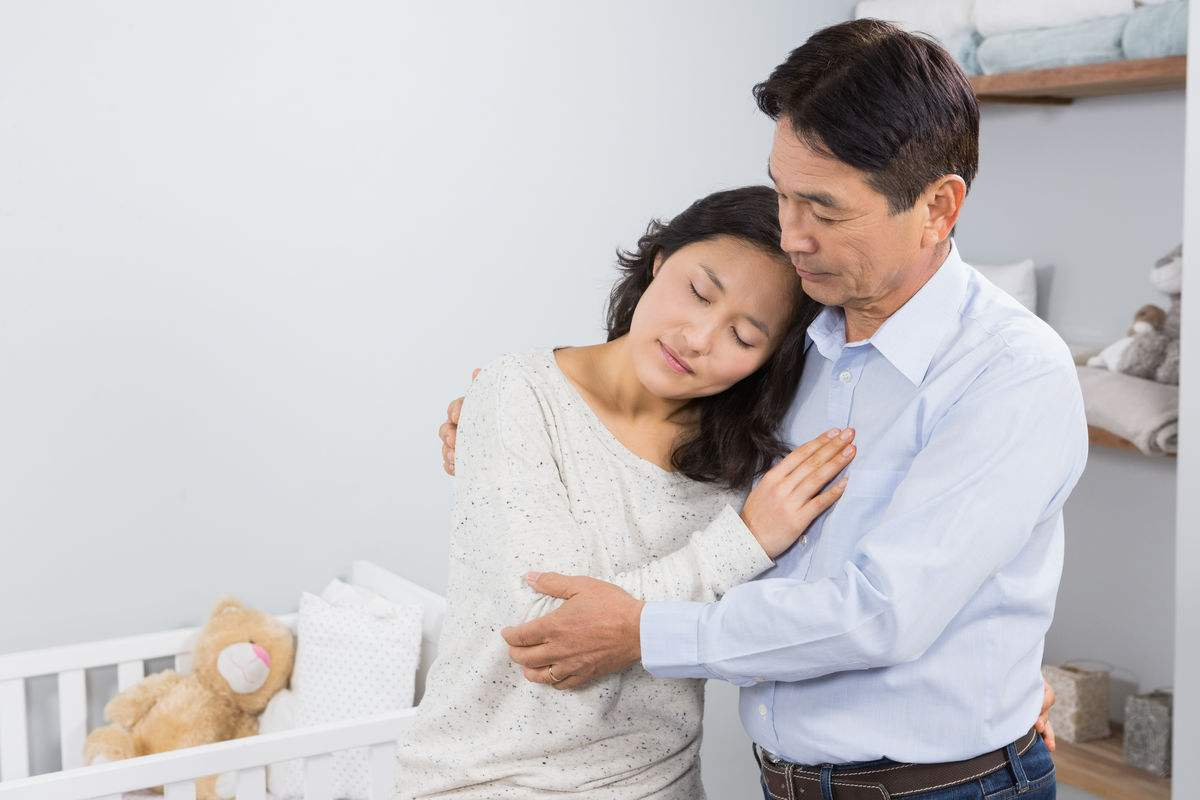 做试管婴儿为何年龄越大成功率越低？